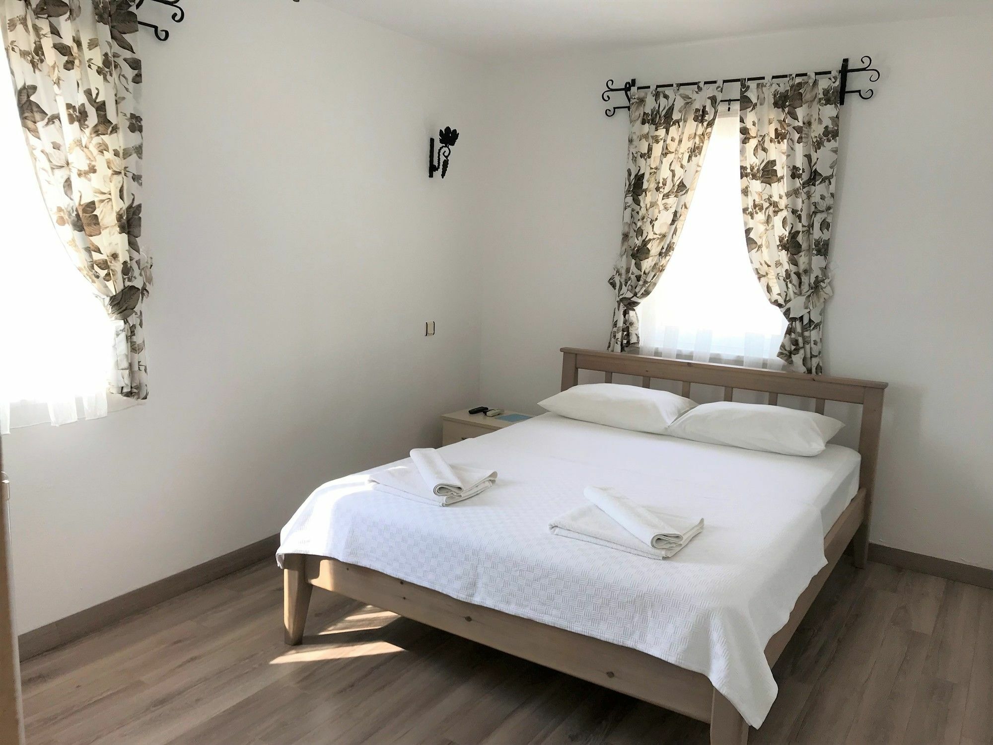 Ada Hotel ボズカーダ エクステリア 写真